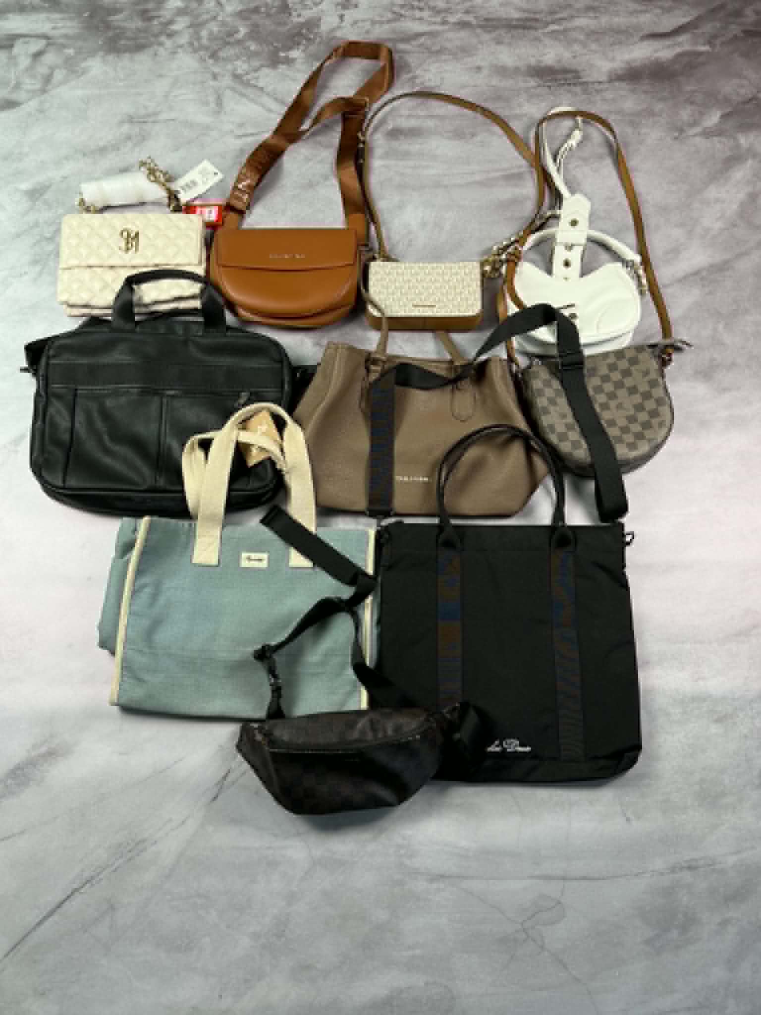 Pakiet torebek markowych - 28 szt (Valentino, Guess, CK, Karl Lagerfeld i inne) - zdjecie 3